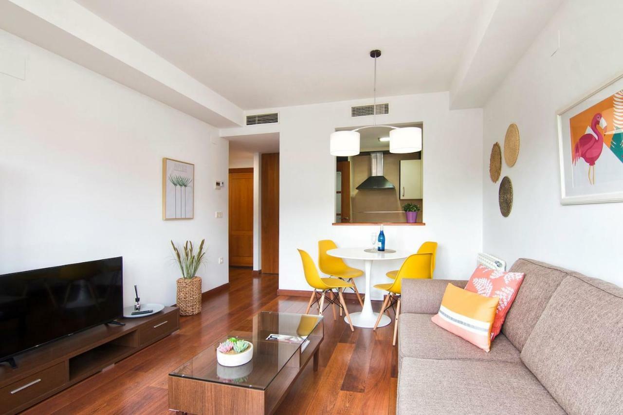 Apartamento Forum-Ciencias Con Piscina, Gym & Parking グラナダ エクステリア 写真