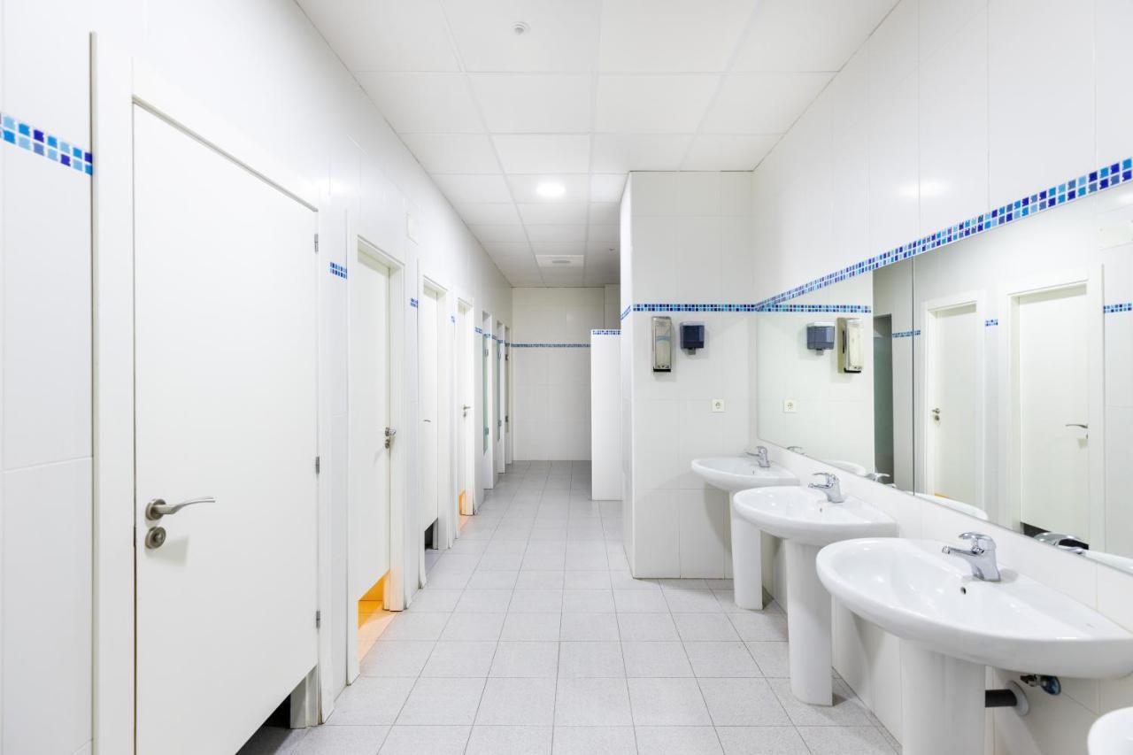 Apartamento Forum-Ciencias Con Piscina, Gym & Parking グラナダ エクステリア 写真