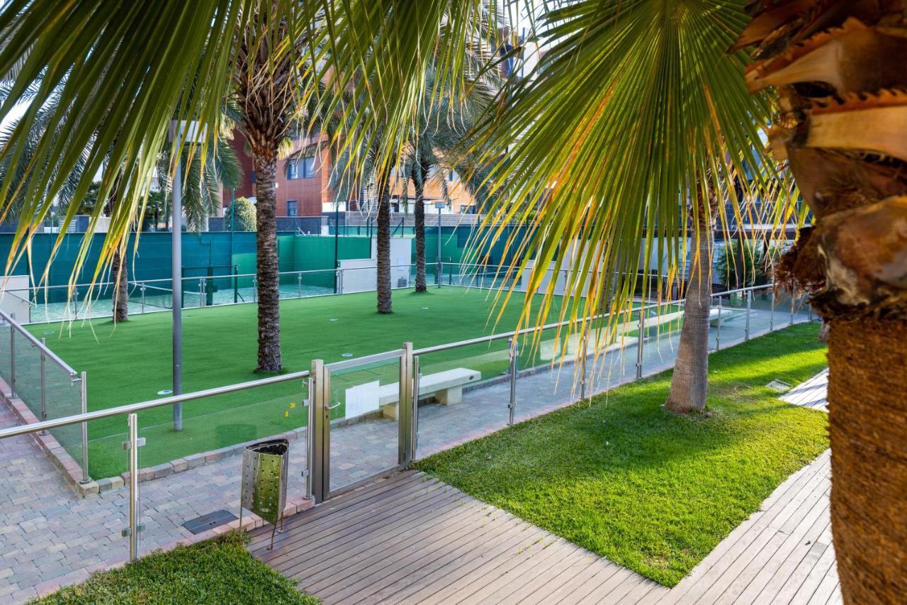 Apartamento Forum-Ciencias Con Piscina, Gym & Parking グラナダ エクステリア 写真