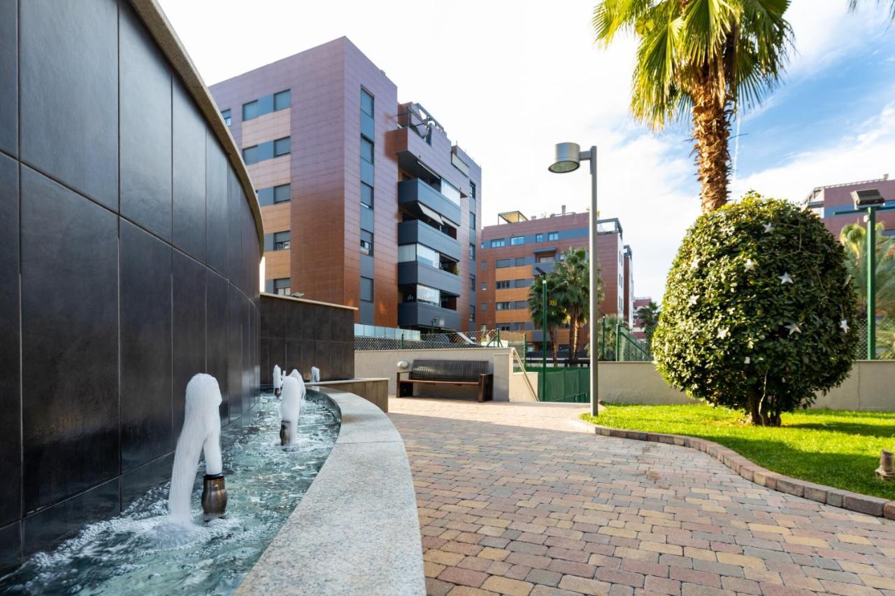 Apartamento Forum-Ciencias Con Piscina, Gym & Parking グラナダ エクステリア 写真